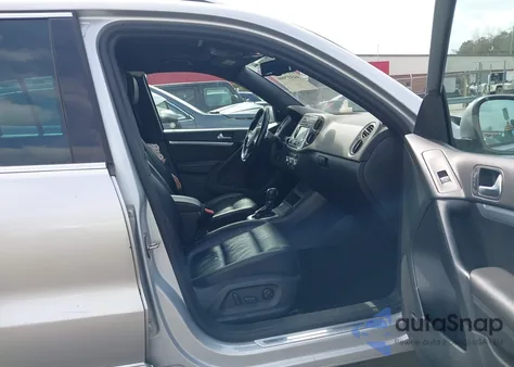 2015 Volkswagen Tiguan R-Line from USA, damaged, VIN WVGBV7AX8FW505932